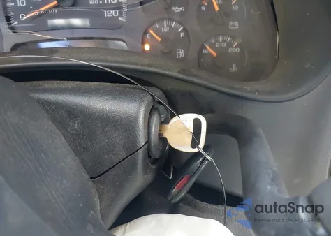 2004 Chevrolet Silverado 1500 Ls from USA, damaged, VIN 1GCEC19V84E400401